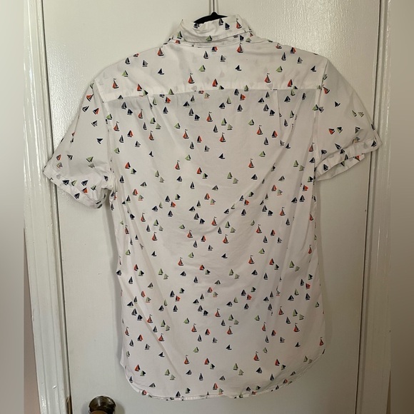 Men’s XS J. Crew Mercantile Flex button down shirt with sailboats - Picture 2 of 6